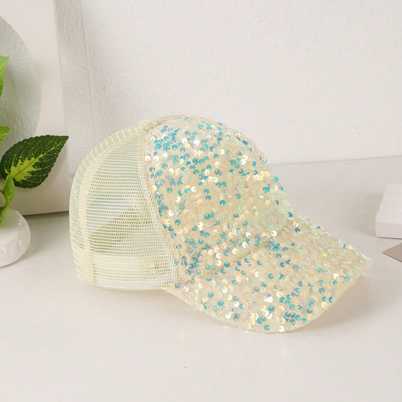 Sequin-Embroidered Mesh Baseball Cap with Sunshade – Breathable Trendy Hat