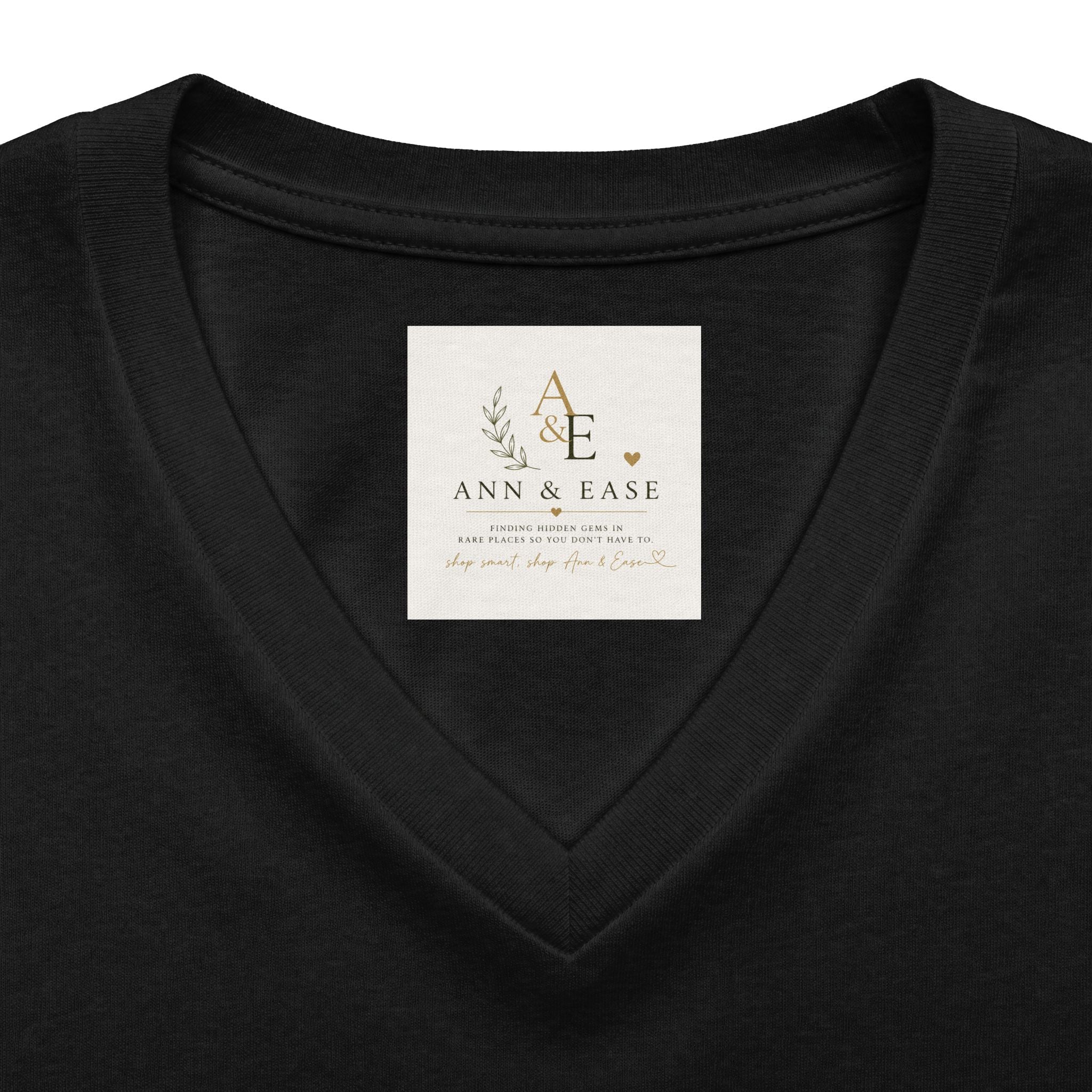 Camiseta con cuello en V "Bonita, Peligrosa, Tierna, Pero Maldita"