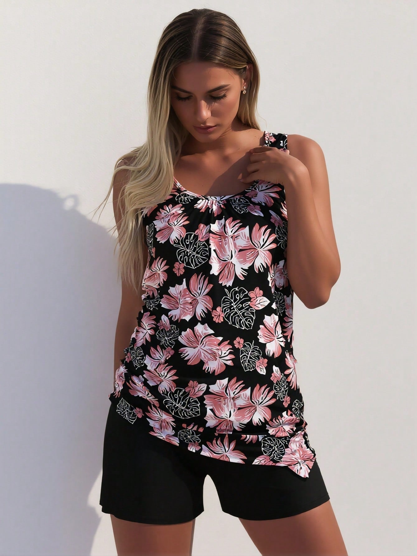 Women's Plus Size Black Tropical Floral Loose Tankini & Boyshort Set