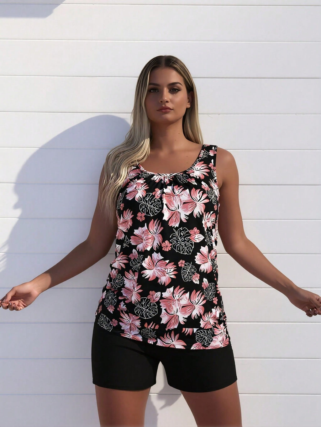Women's Plus Size Black Tropical Floral Loose Tankini & Boyshort Set