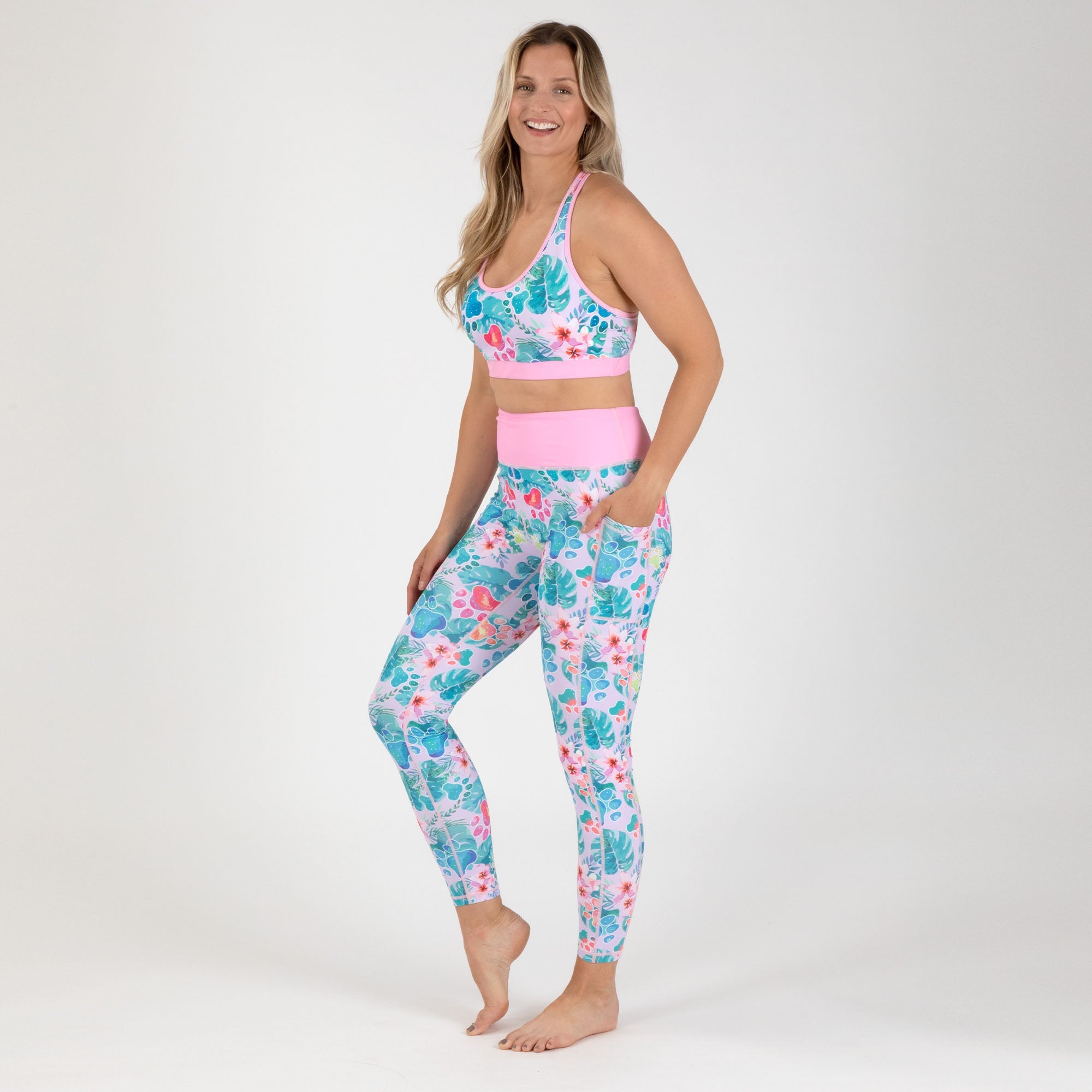 Conjunto de sujetador deportivo racerback y leggings