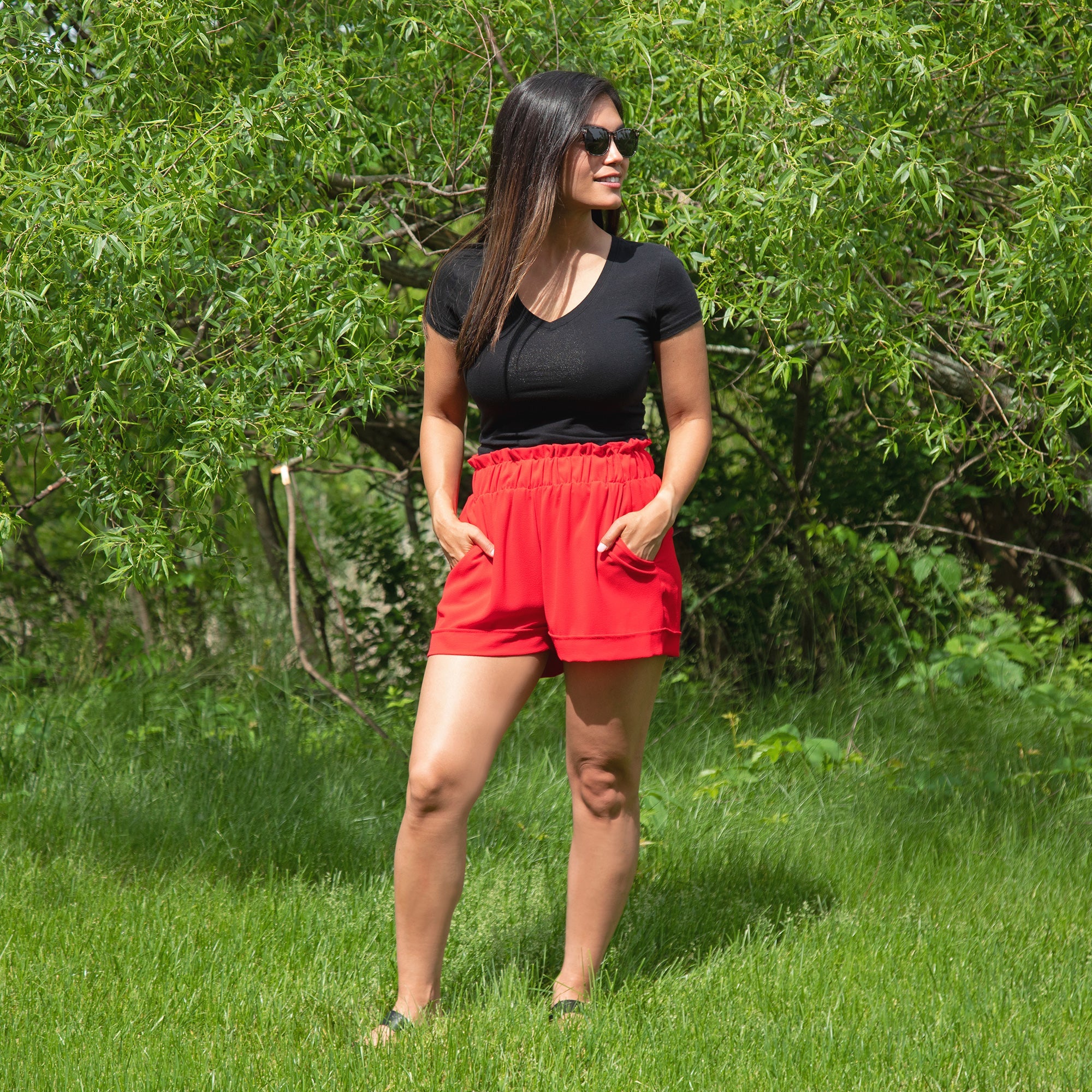 Shorts de talle alto con top con volantes y puños