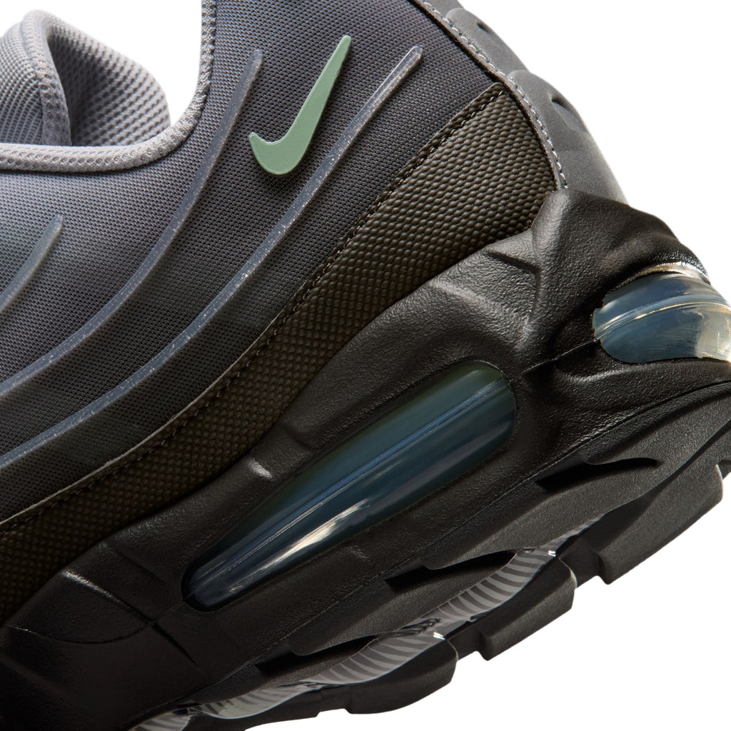 Nike Air Max 95 Tech para hombre - Ash medio