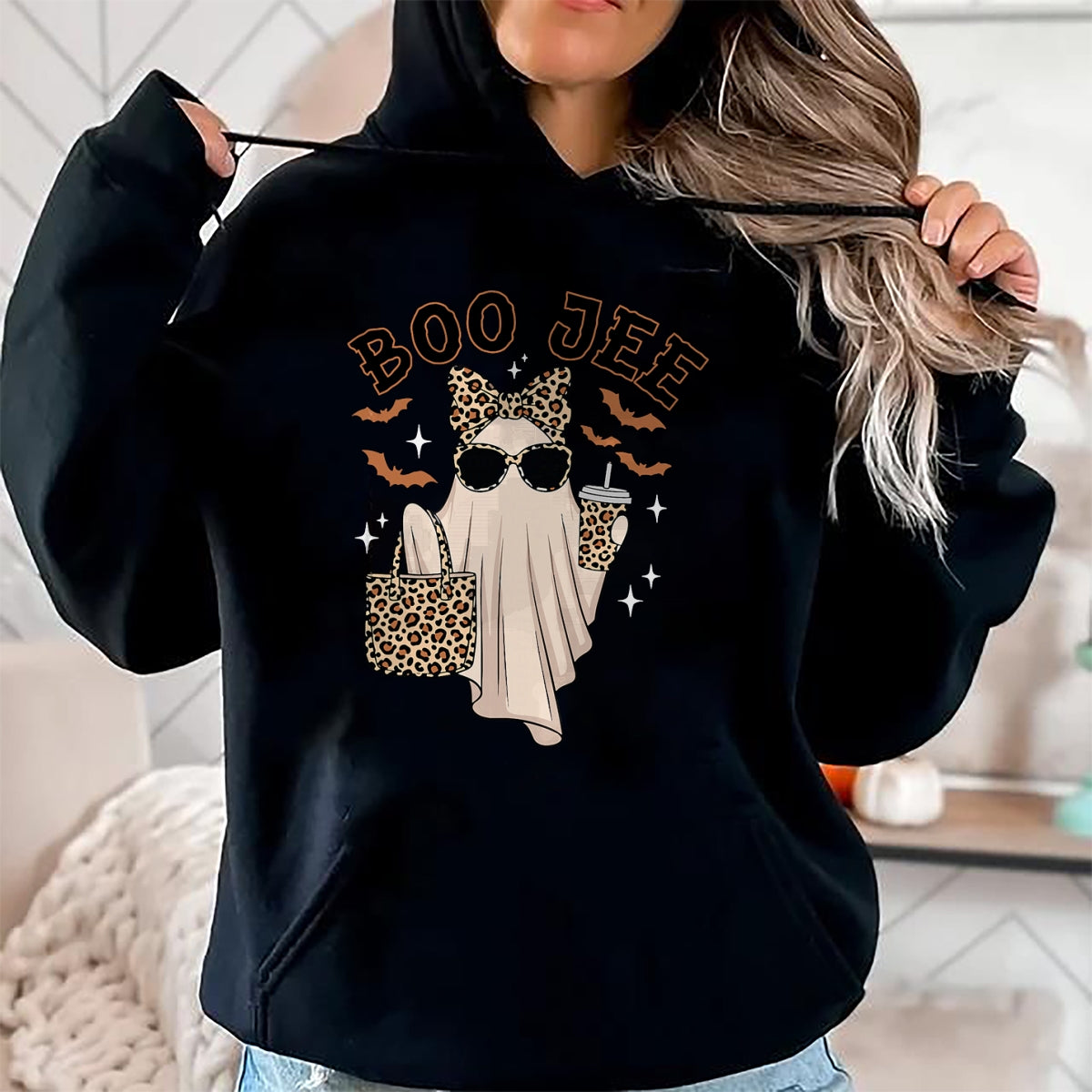 Camiseta Boo JEE Boujee con Fantasma Rosa para Halloween y Vibras de Octubre - Camiseta/Sudadera Unisex de Halloween - NGHL00 (Copia) (Copia) (Copia)