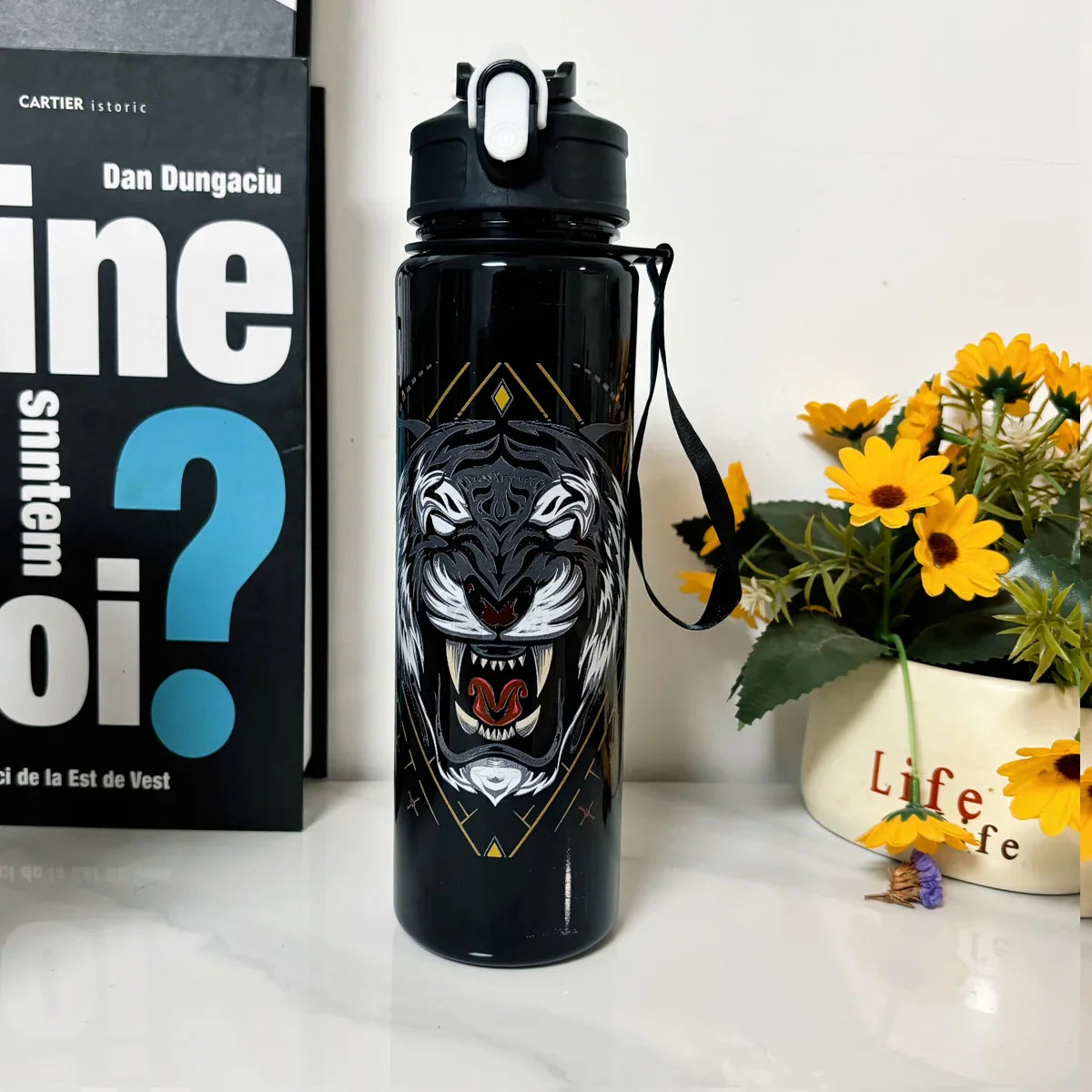Bonita botella de agua con estampado de animales de 750 ml | Botella deportiva portátil reutilizable para la escuela, el gimnasio y acampada