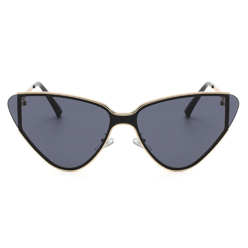 Retro Cat-Eye Sunglasses – Vintage & Stylish Shades