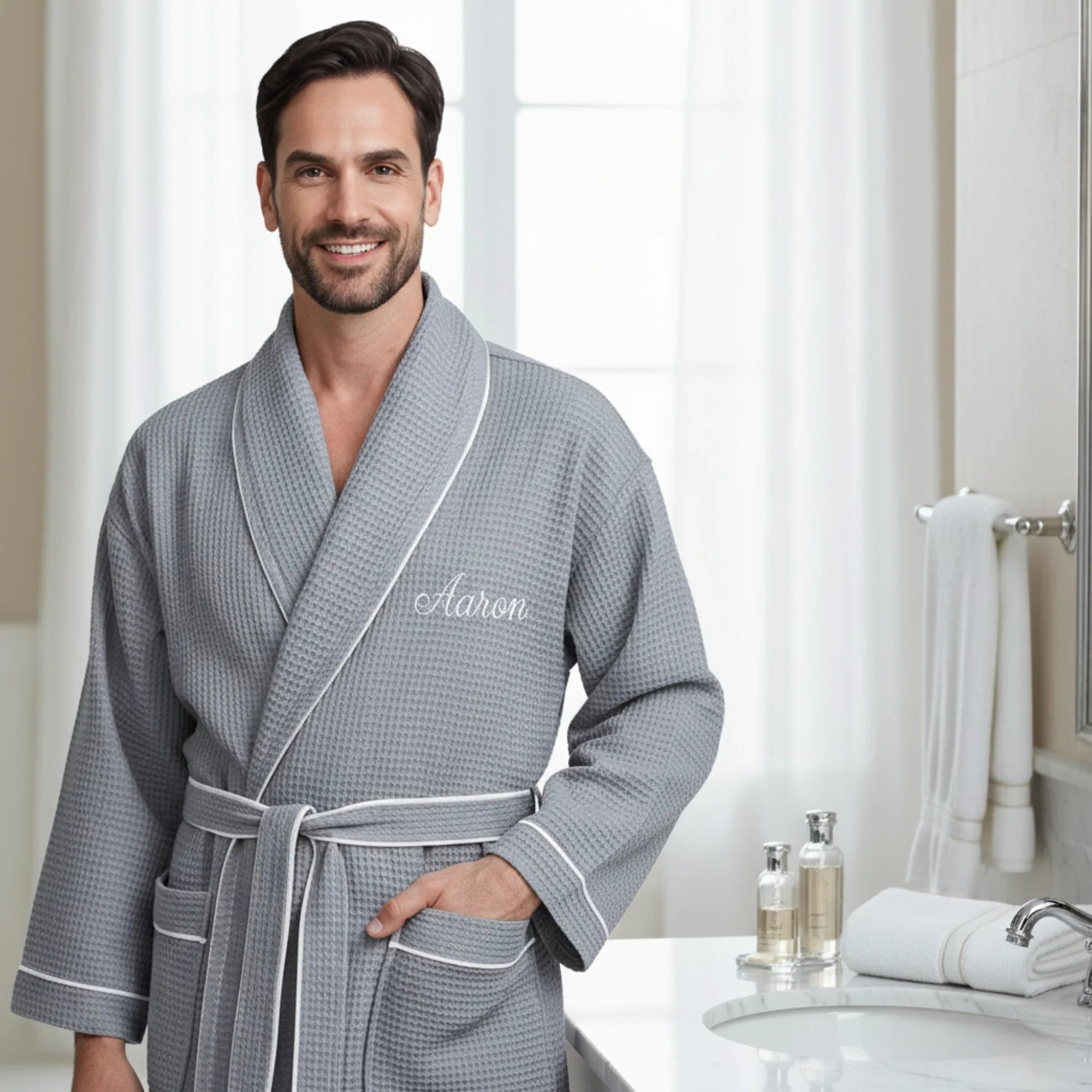 Bata de lujo con ribetes gofrados para hombre