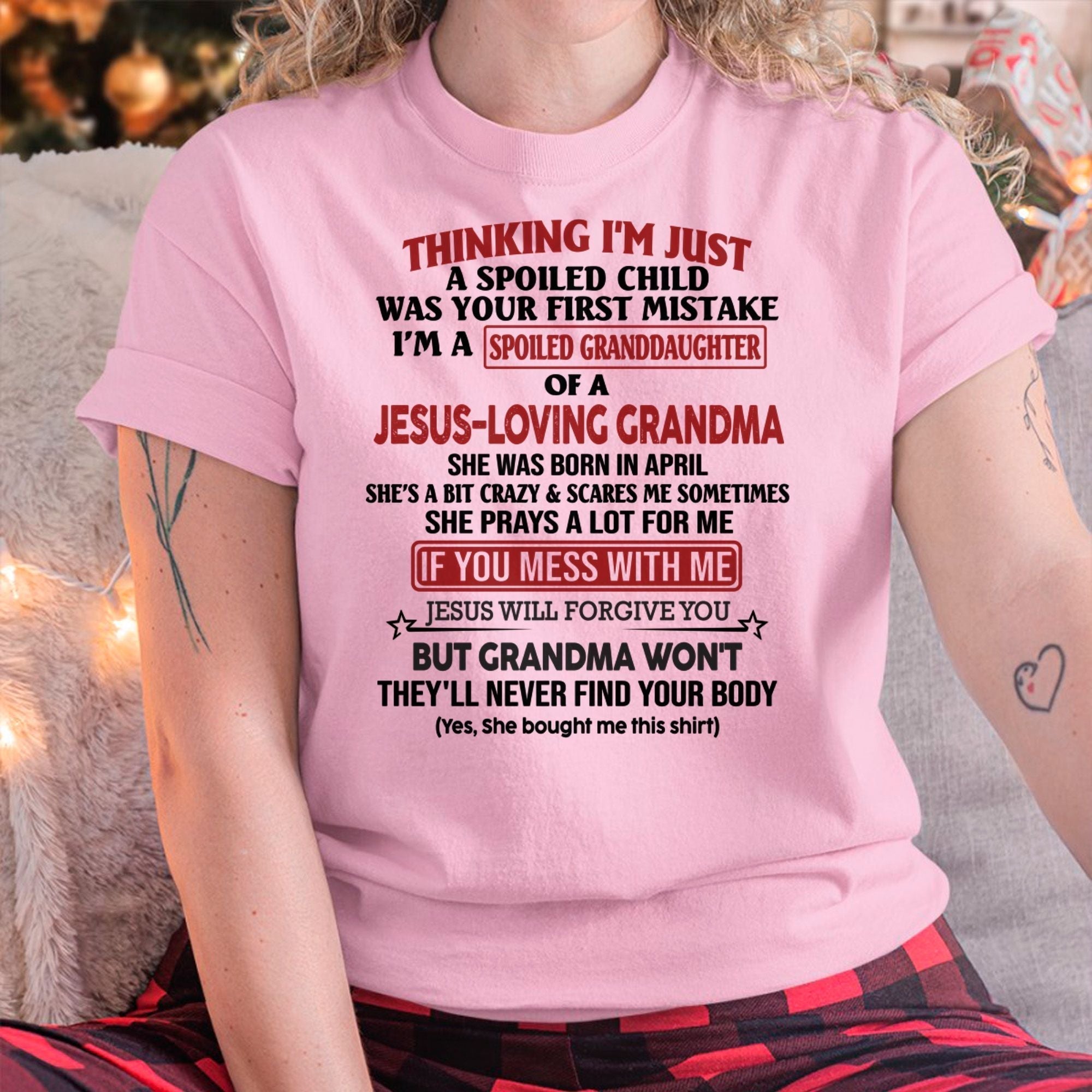 Camiseta de niña cristiana – Consentida por la abuela edición de abril – De la abuela a la nieta NGHL04 (SKU07-181-04)